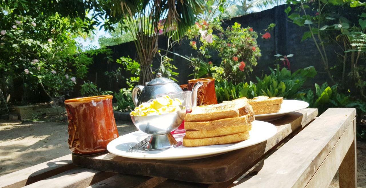 Breeze Guest House トリンコマリー エクステリア 写真